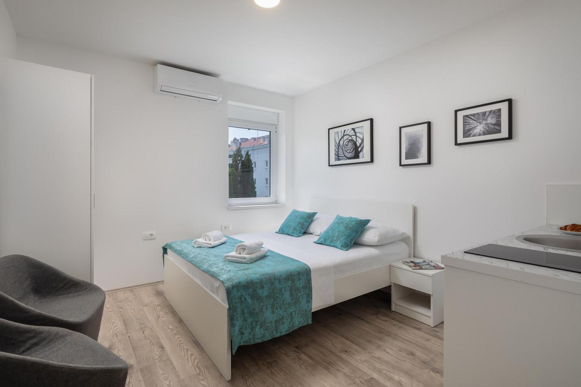 Beachfront Apartments Providenca With Free Parking Makarska Exterior photo